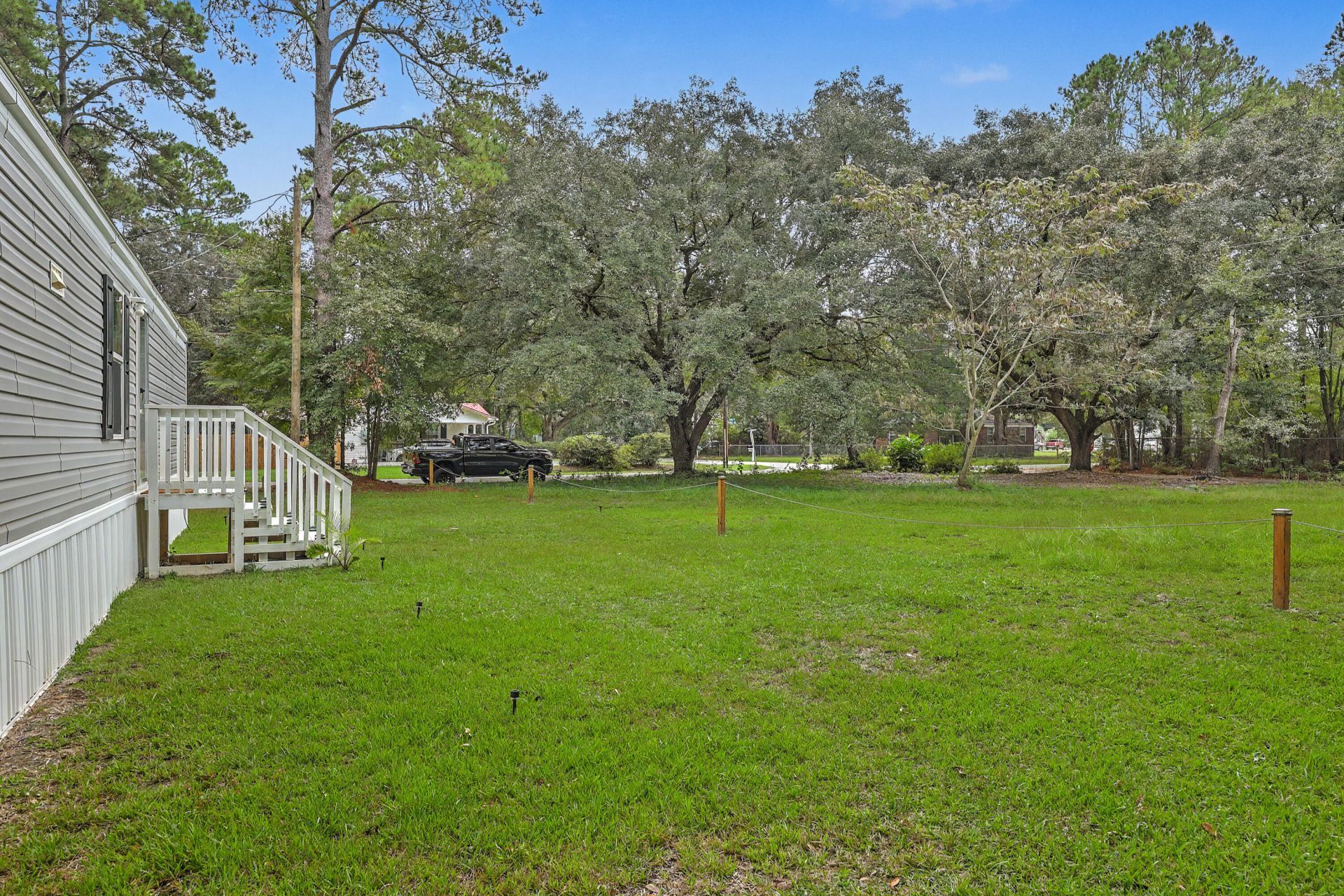 203 Poplar Street Photo 5