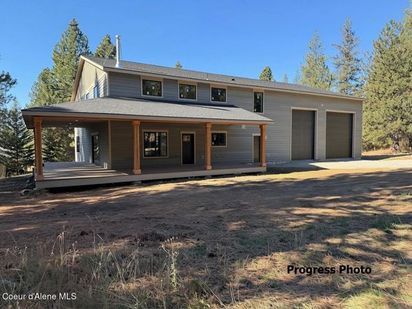 24257 N Rimrock Rd, Hayden, ID 83835