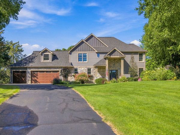 713 Crosby Drive, Hudson, WI 54016