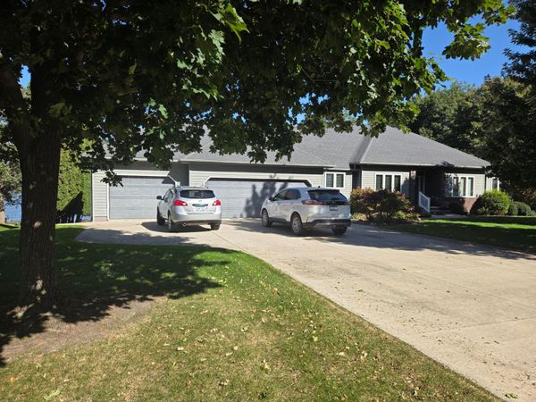 2734 Campus Lane, Albert Lea, MN 56007