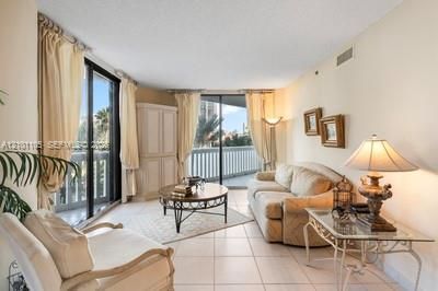 2000 Island Blvd , Unit 609, Aventura, FL 33160 Photo