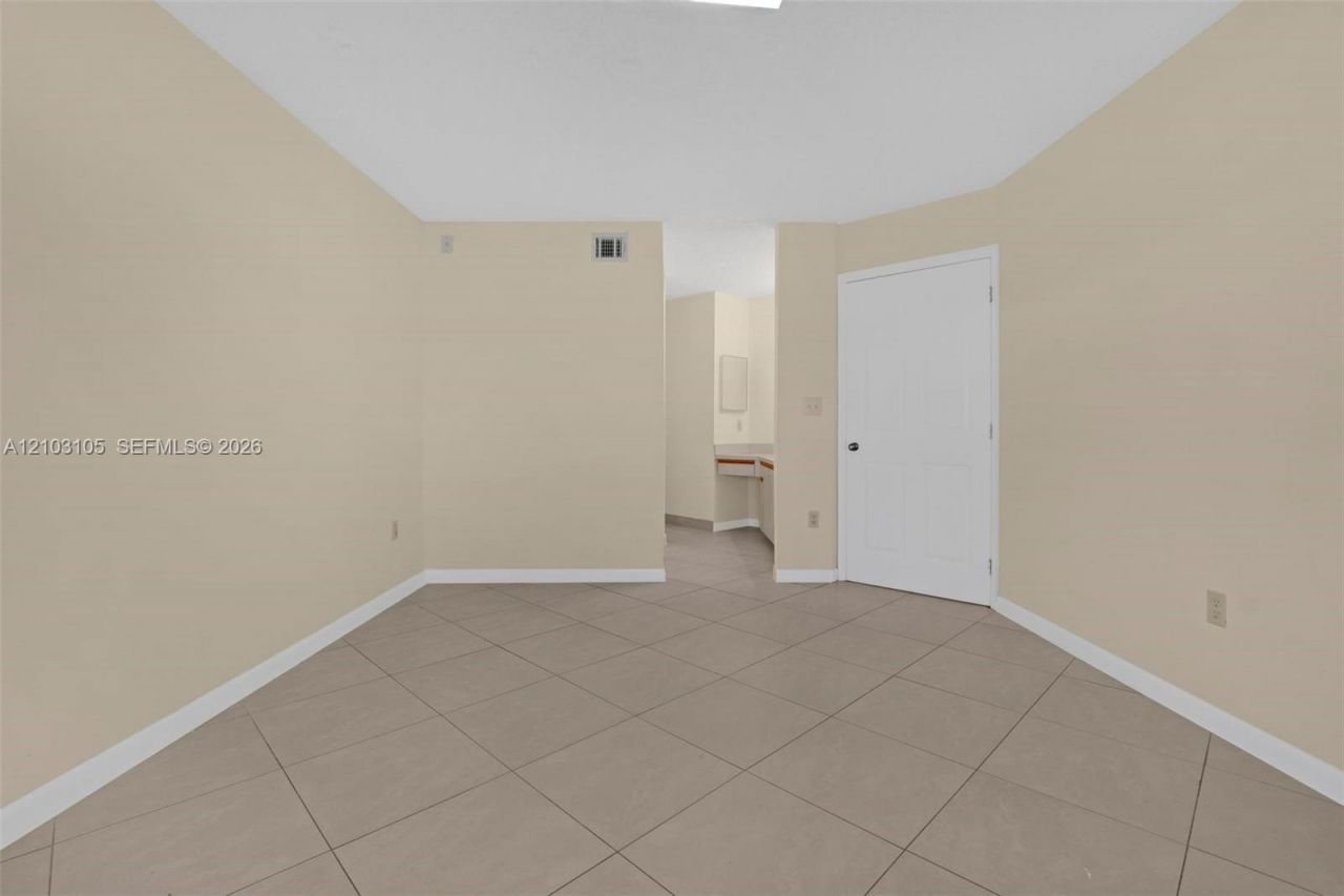15545 N Miami Lakeway N , Unit 106, Miami Lakes, FL 33014 Photo