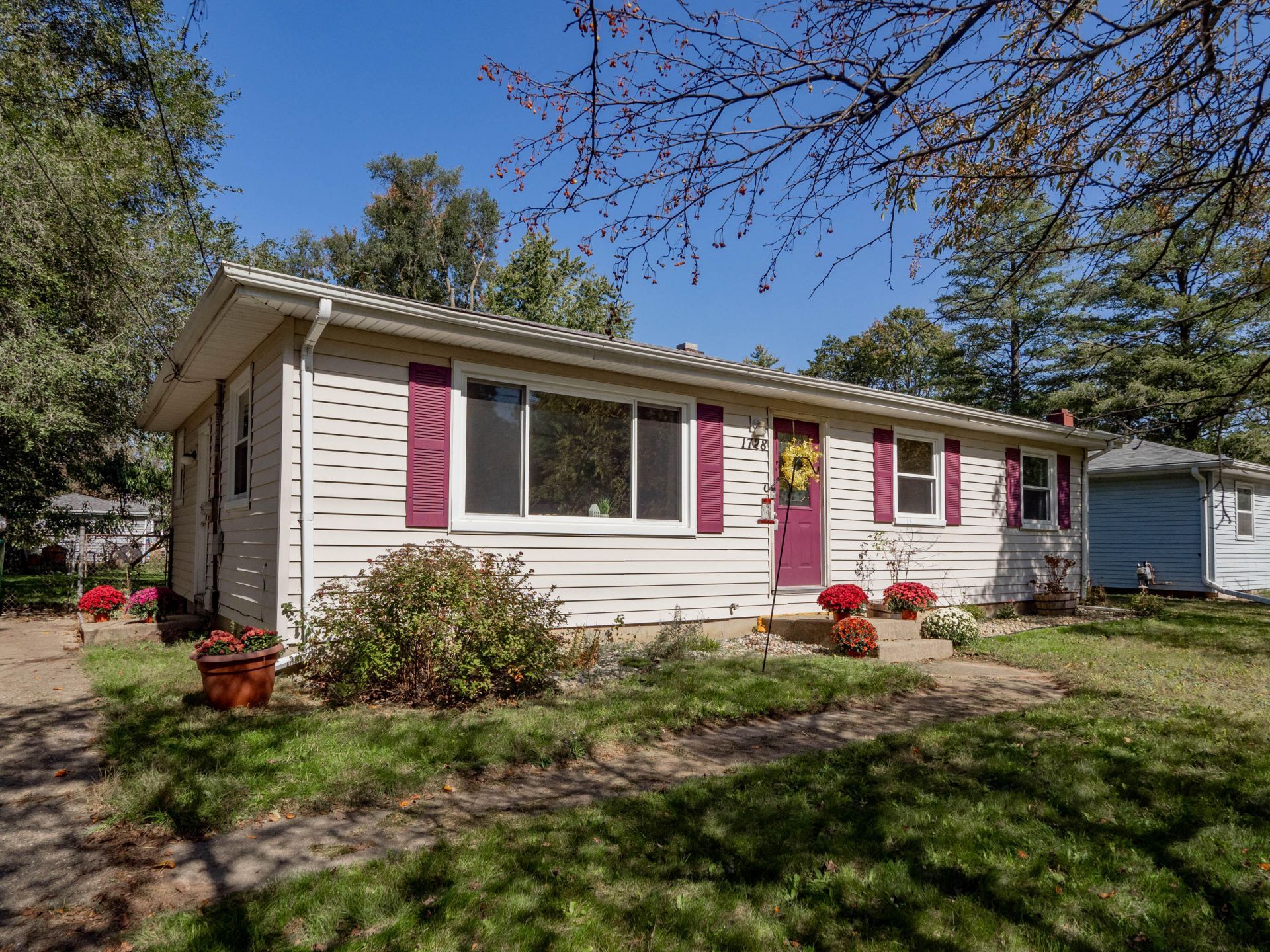 1728 Greenview Avenue, Portage, MI 49024 Main Photo