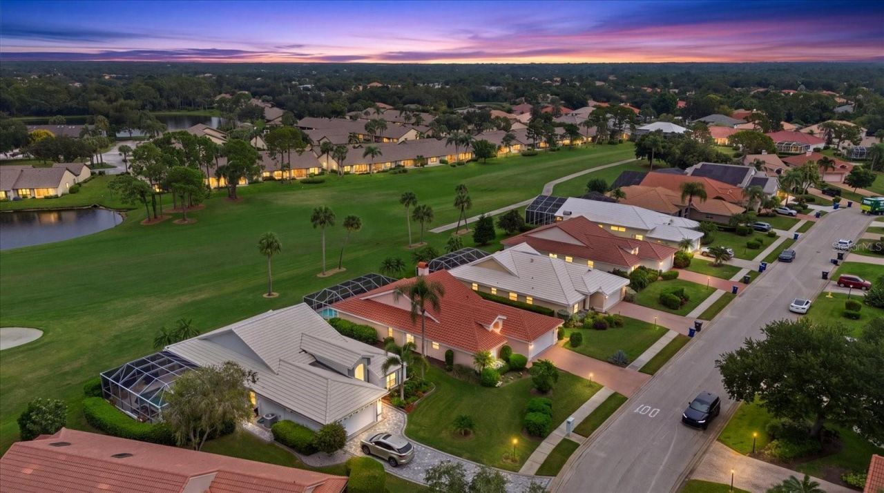 5815 Fairwoods Circle, Sarasota, FL 34243 Photo