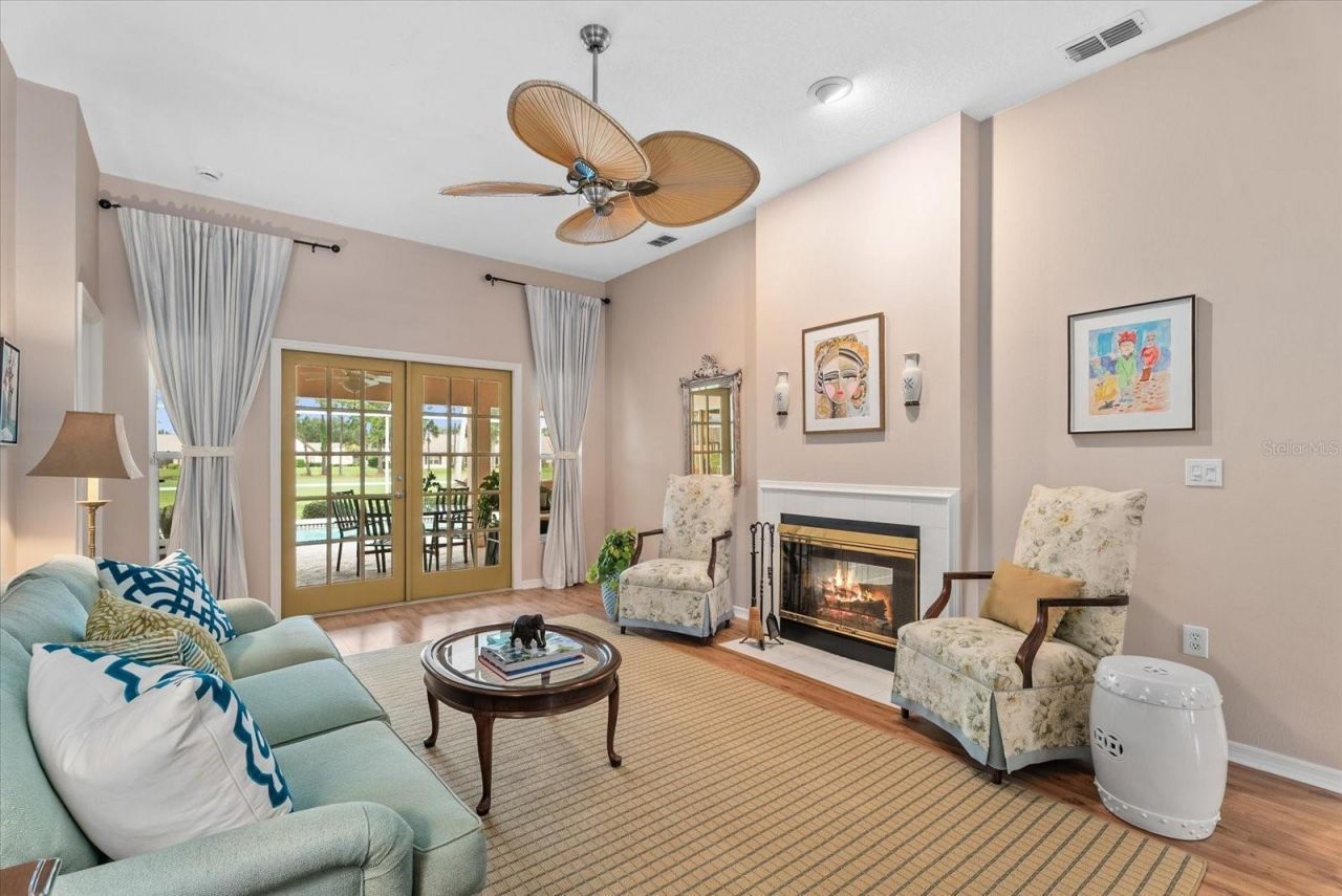 5815 Fairwoods Circle, Sarasota, FL 34243 Photo