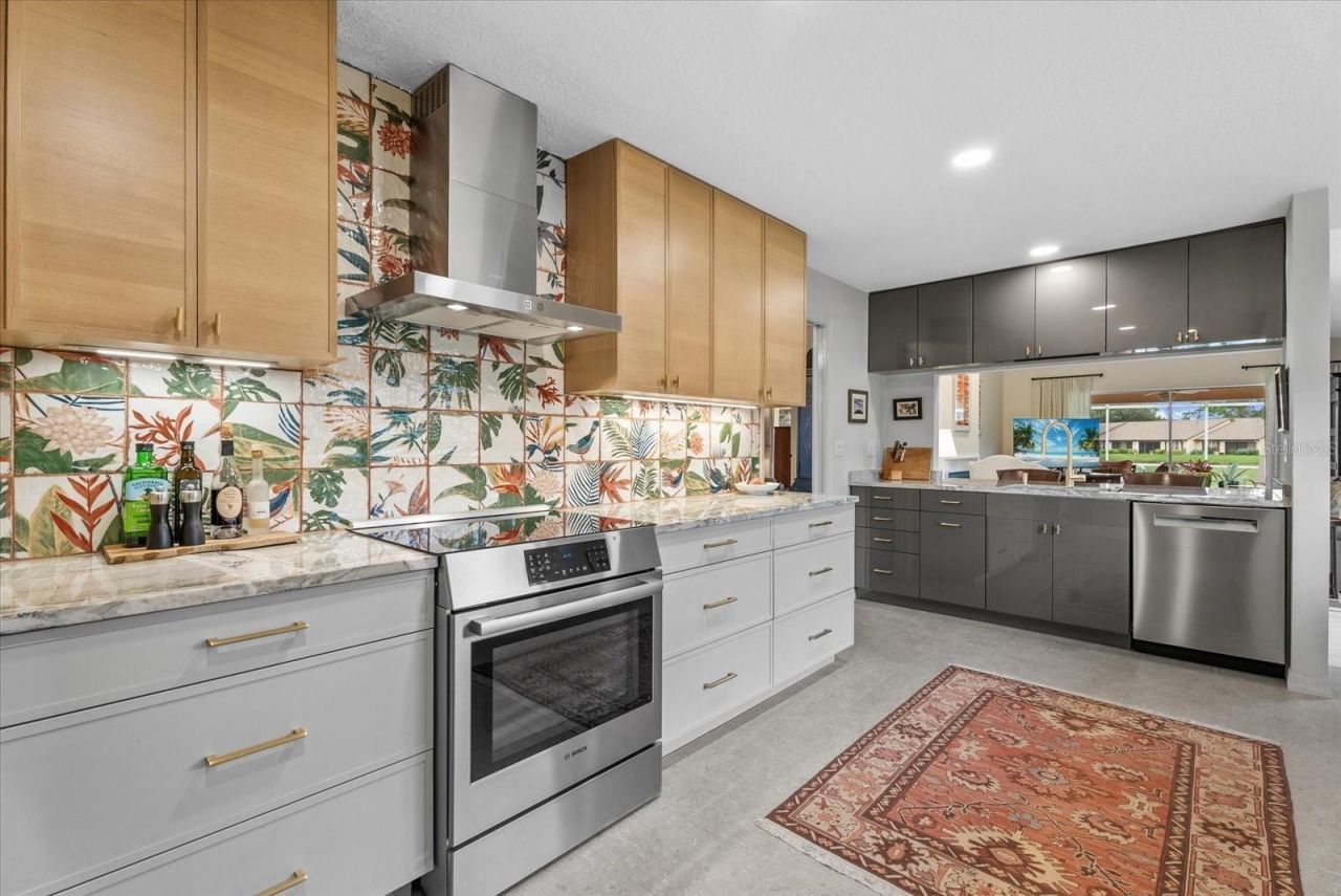 5815 Fairwoods Circle, Sarasota, FL 34243 Photo