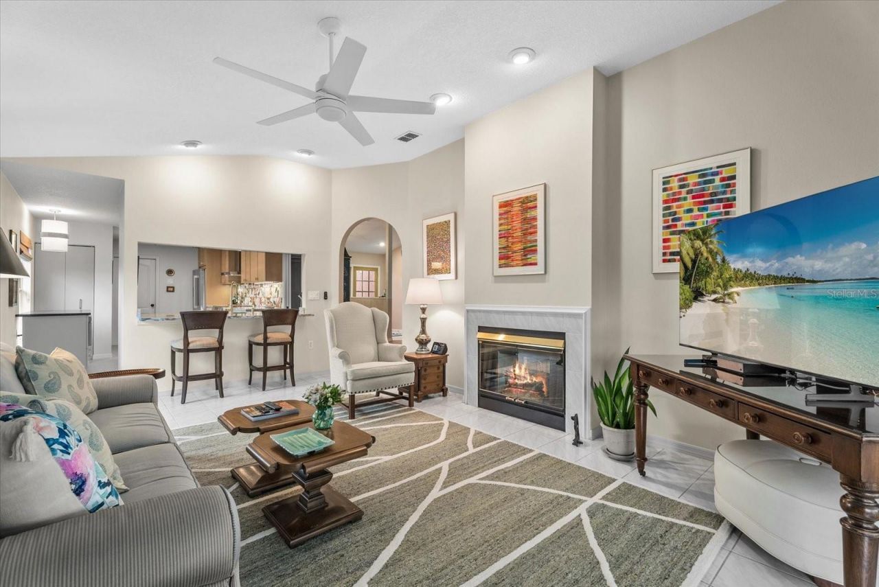 5815 Fairwoods Circle, Sarasota, FL 34243 Photo