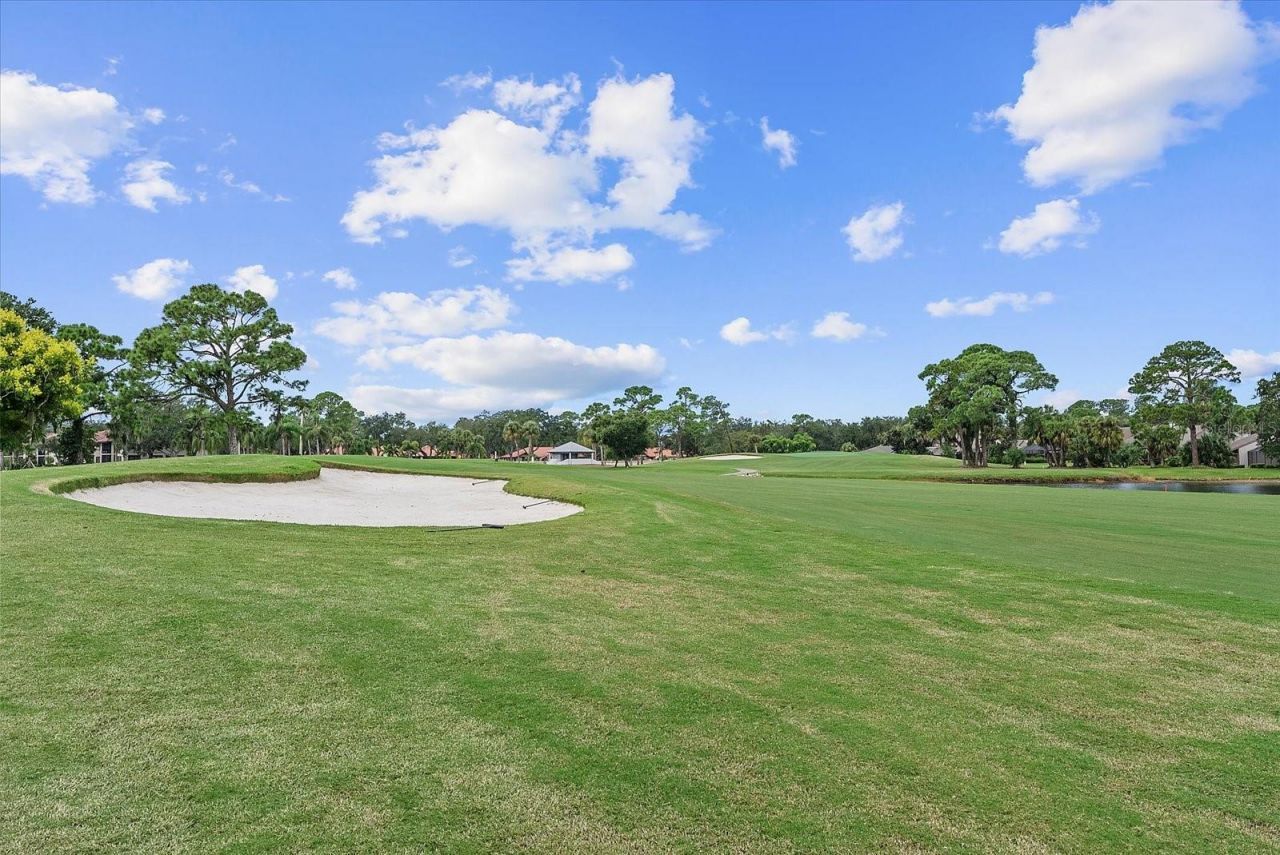 5815 Fairwoods Circle, Sarasota, FL 34243 Photo