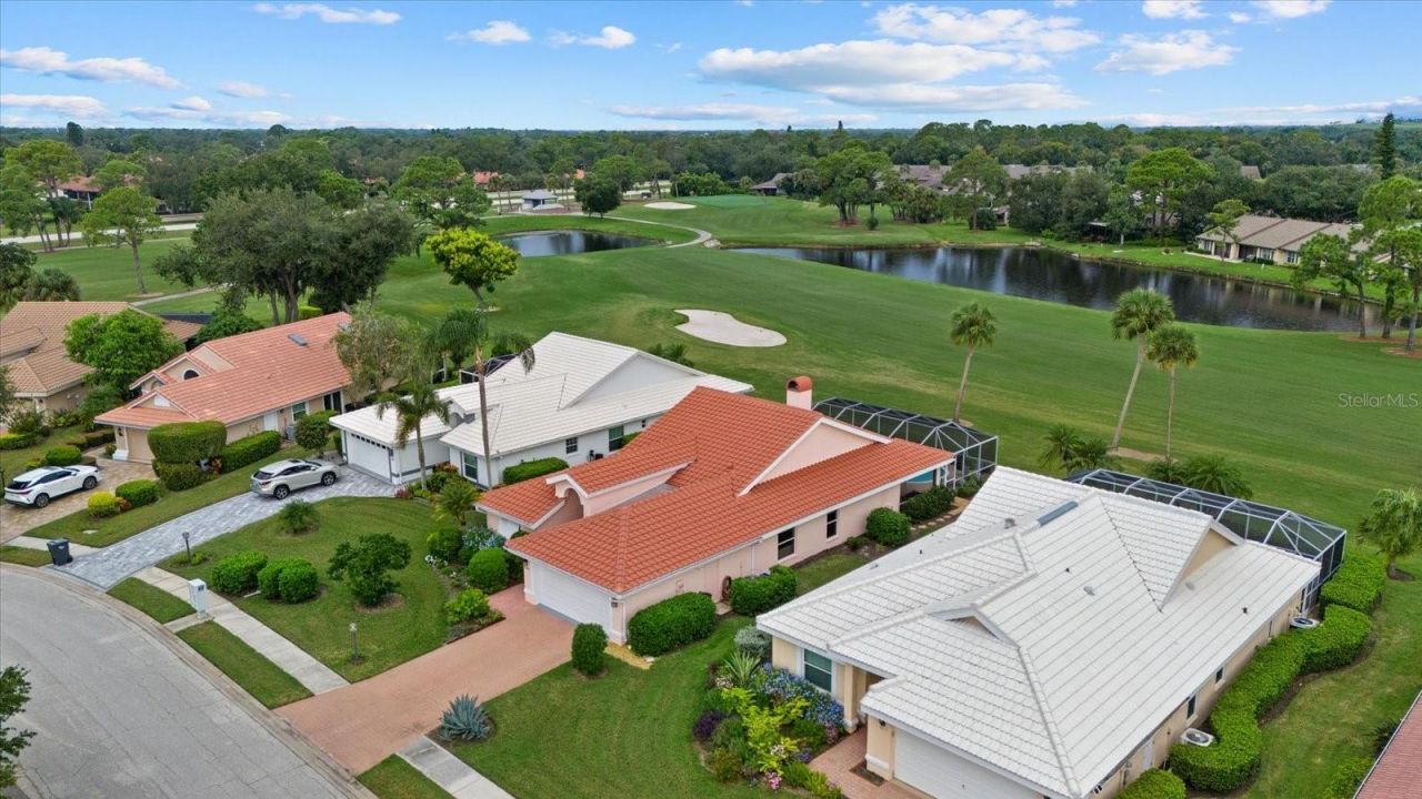 5815 Fairwoods Circle, Sarasota, FL 34243 Photo