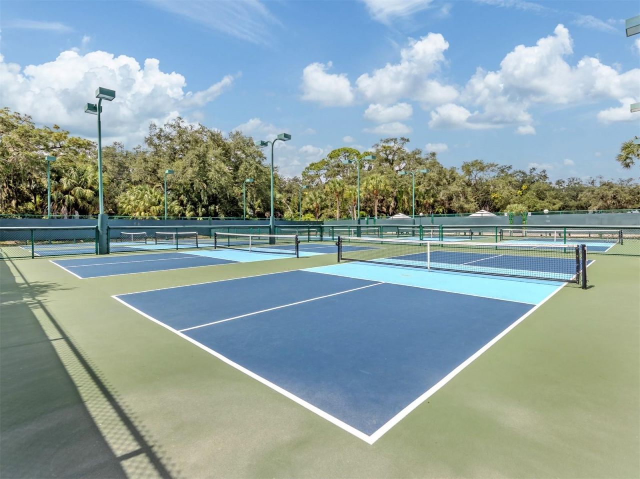 4713 Winslow Beacon, Unit 5, Sarasota, FL 34235 Photo