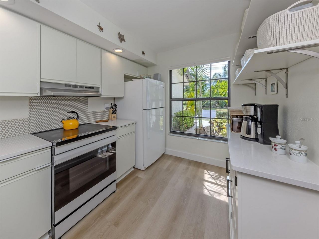 4713 Winslow Beacon, Unit 5, Sarasota, FL 34235 Photo
