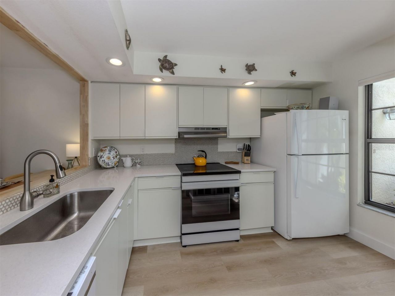 4713 Winslow Beacon, Unit 5, Sarasota, FL 34235 Photo