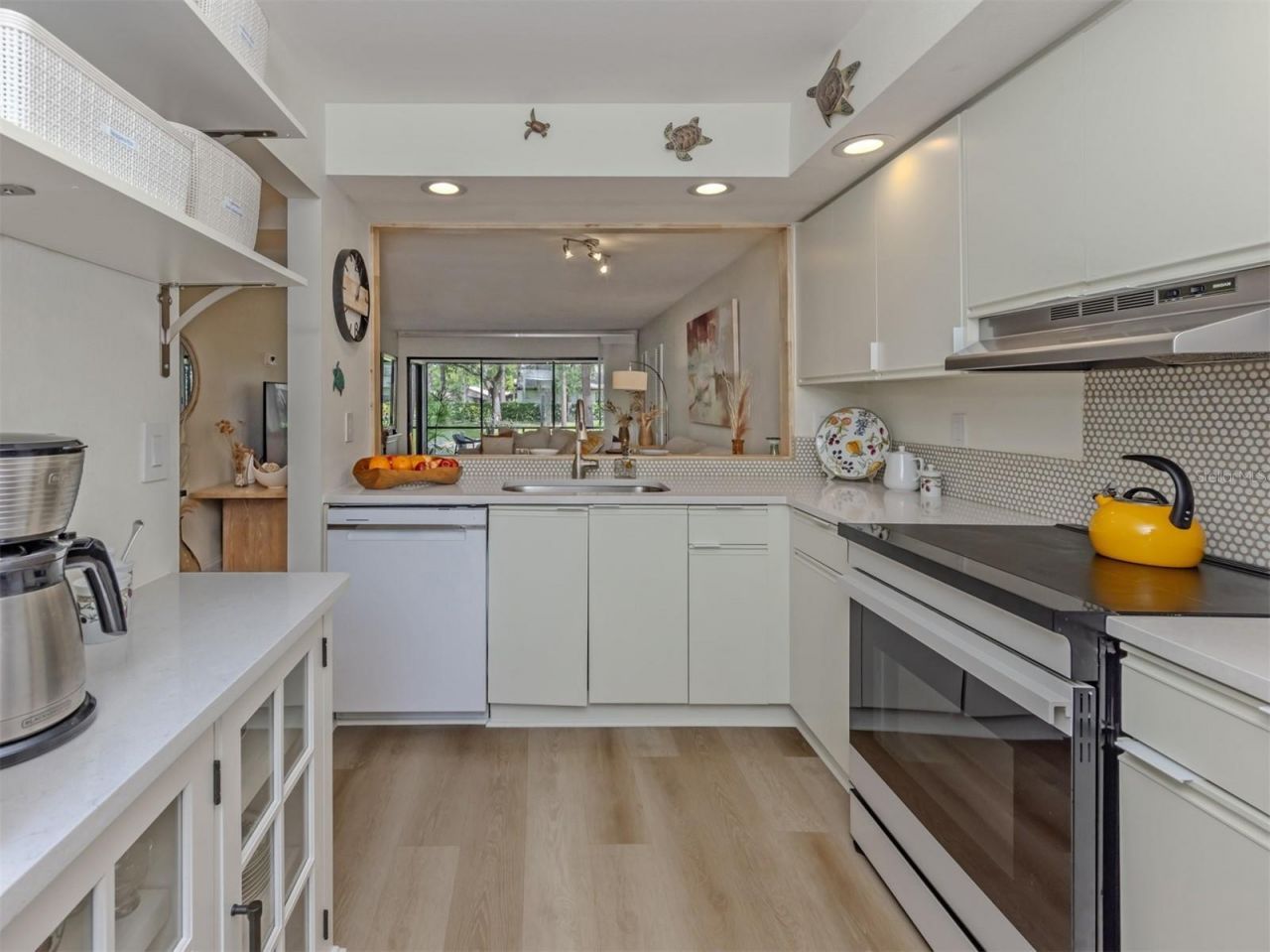 4713 Winslow Beacon, Unit 5, Sarasota, FL 34235 Photo