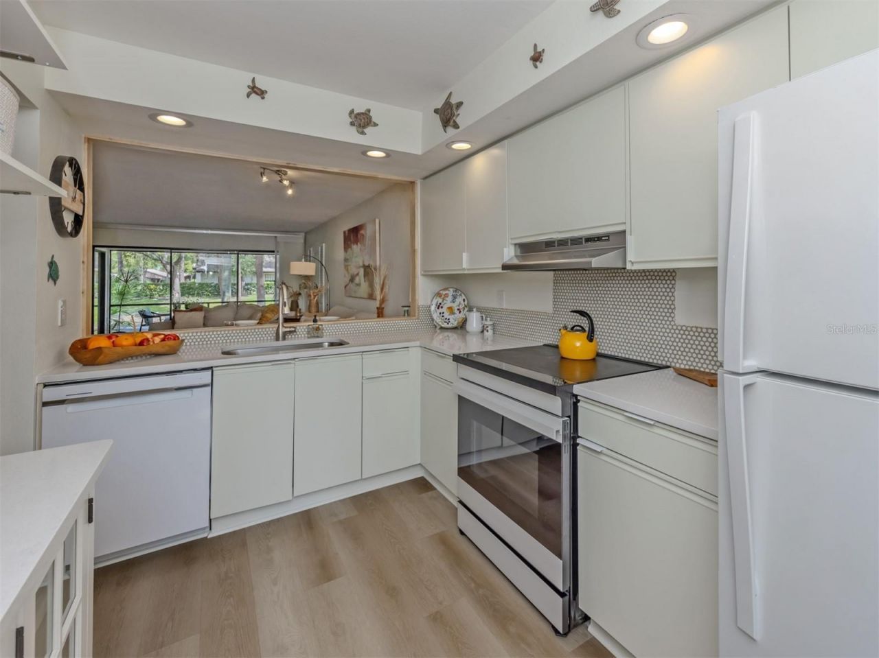 4713 Winslow Beacon, Unit 5, Sarasota, FL 34235 Photo