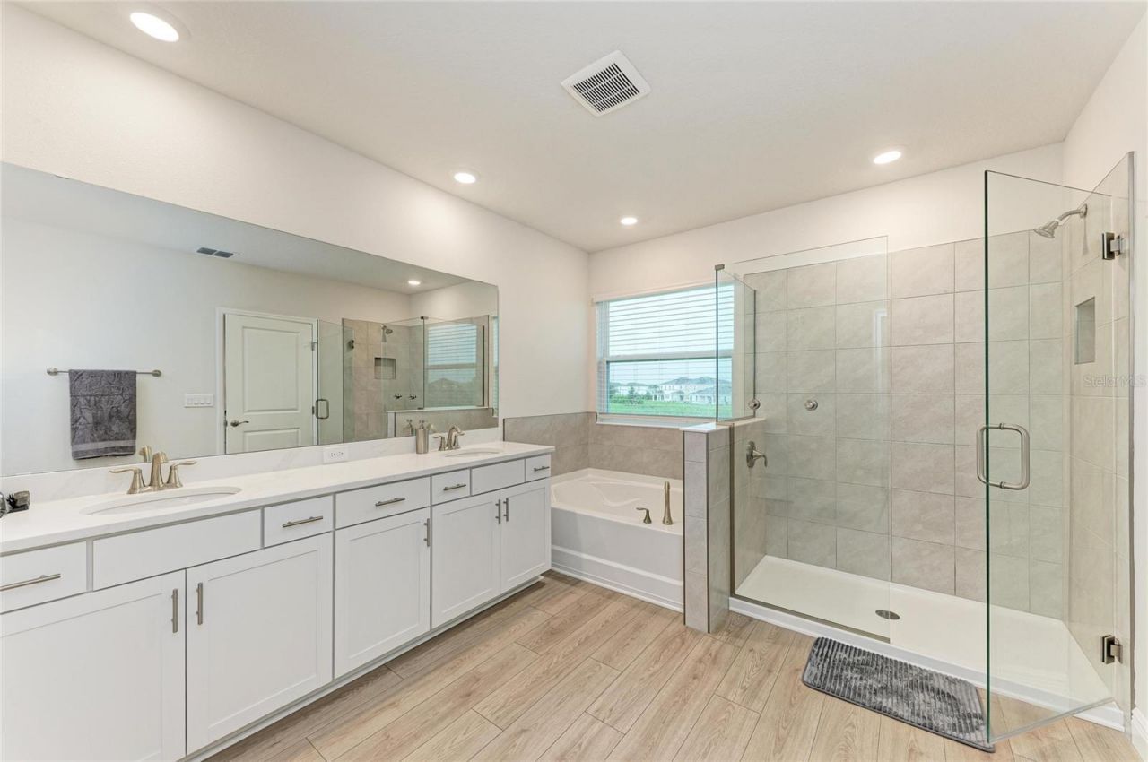 18211 Thistleberry Place , Lakewood Ranch, FL 34211 Photo