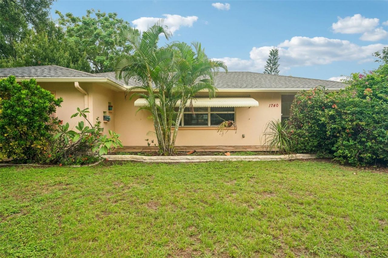 1740 Cleveland Street, Clearwater, FL 33755 Main Photo