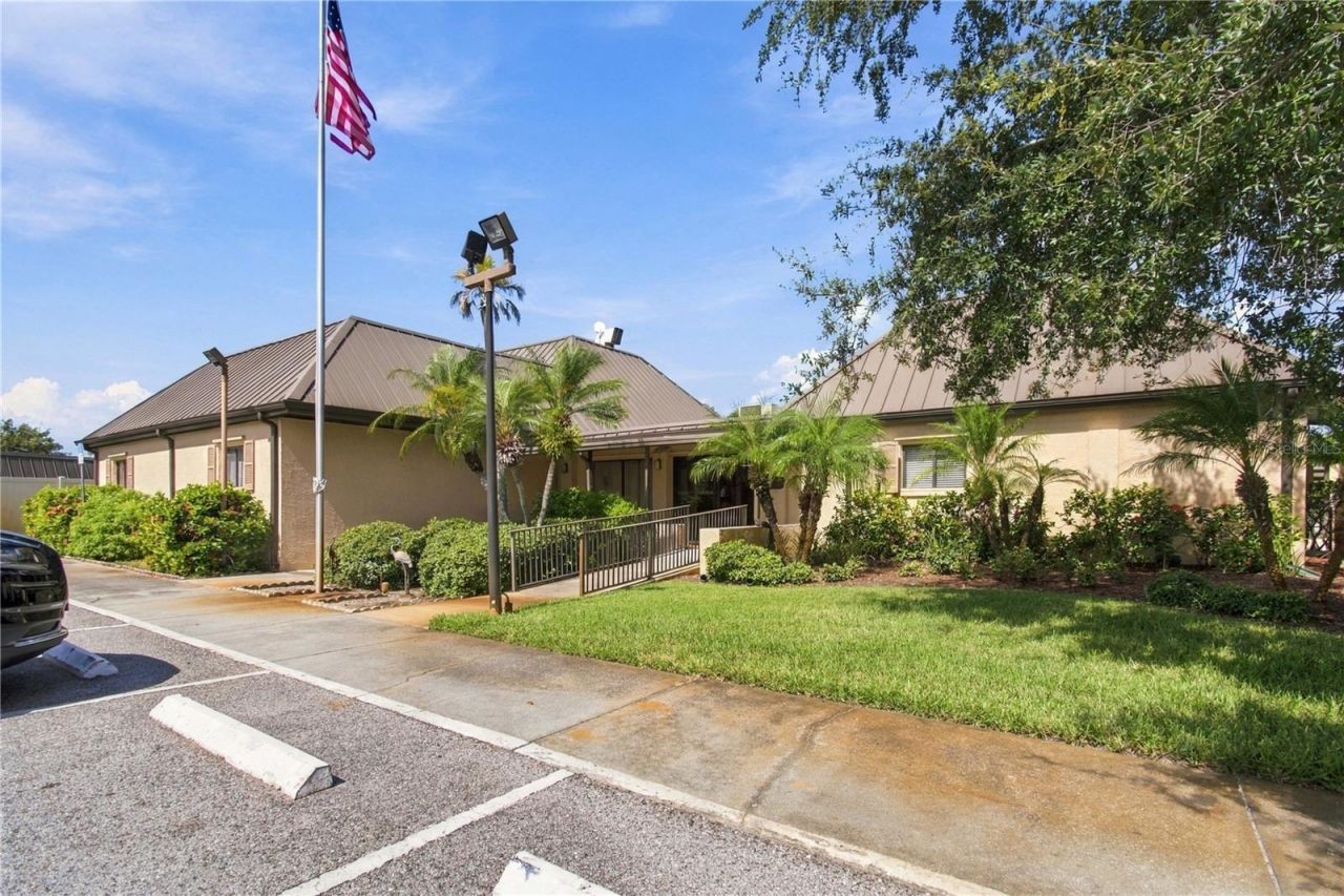4350 Sunstate Drive , Unit 4, New Port Richey, FL 34652 Photo