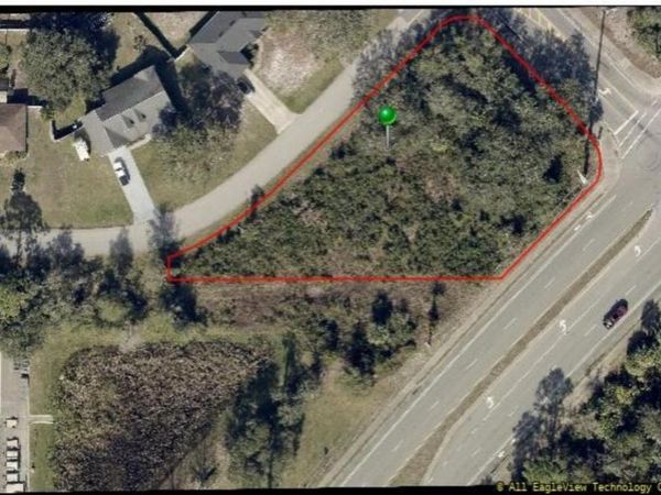 3690 SANDLOR DRIVE , DELTONA, FL 32738