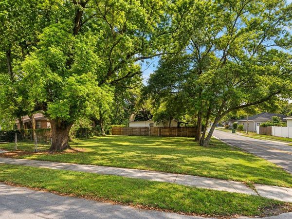 8118 N 14TH STREET , TAMPA, FL 33604