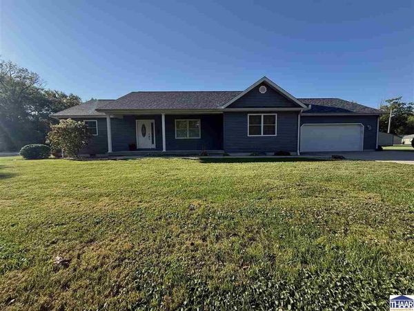 201 W Wall Street, Shelburn, IN 47879
