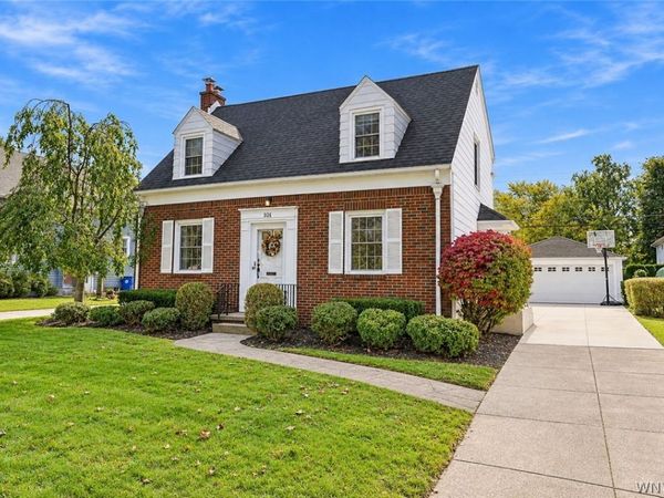 101 Hyledge Drive, Buffalo, NY 14226