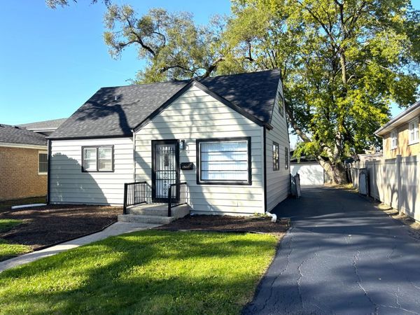 8204 Austin Avenue , Burbank, IL 60459