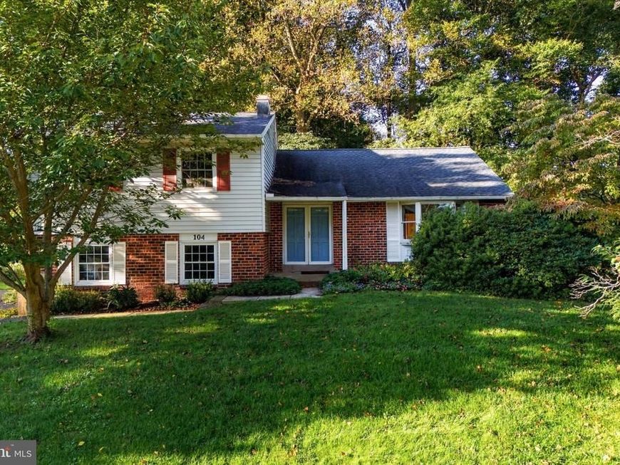 104 Clarrige Drive, Willow Grove, PA 19090 Main Photo