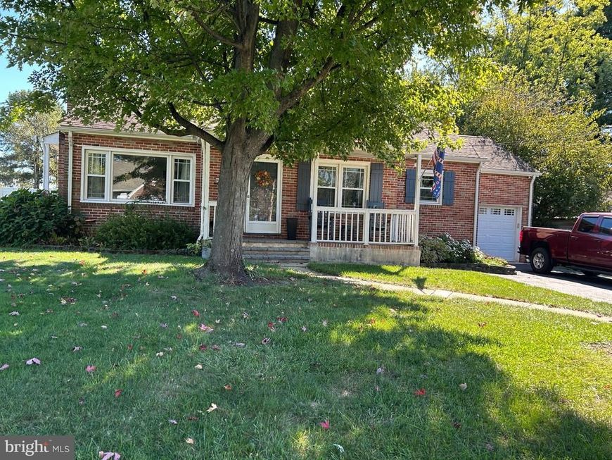 1136 Hollywood Terrace , York, PA 17403 Main Photo