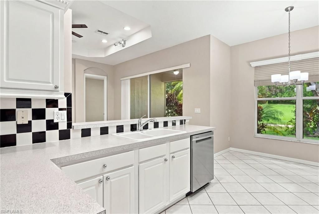 357 Harvard Ln, Naples, FL 34104 Photo