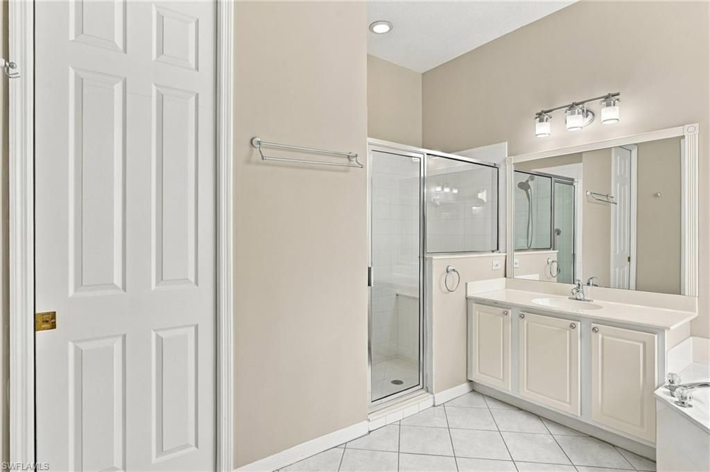 357 Harvard Ln, Naples, FL 34104 Photo
