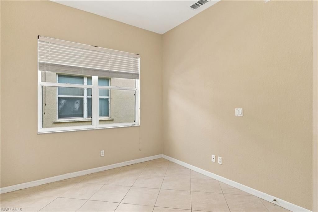 357 Harvard Ln, Naples, FL 34104 Photo