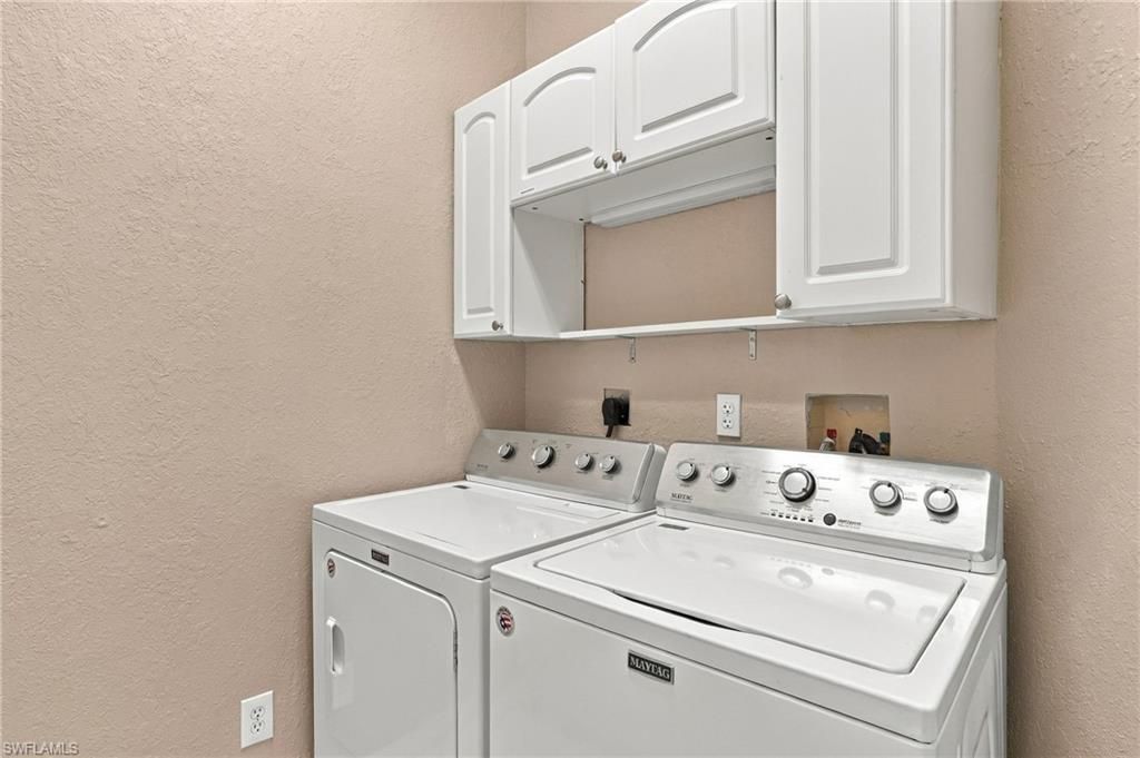 357 Harvard Ln, Naples, FL 34104 Photo