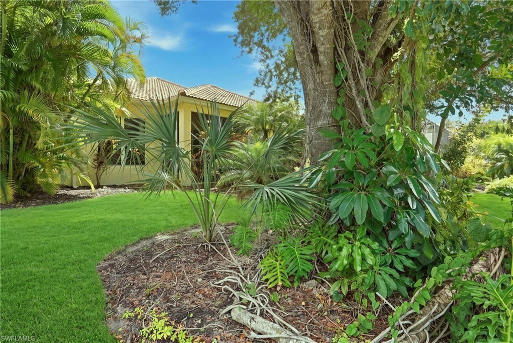 357 Harvard Ln, Naples, FL 34104 Photo