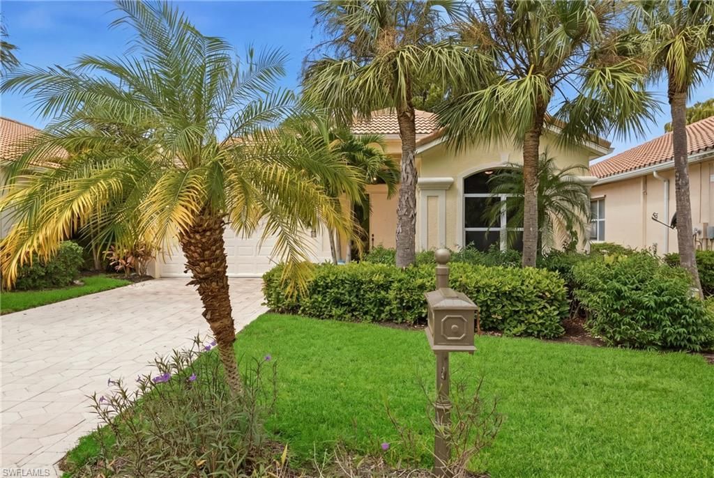 357 Harvard Ln, Naples, FL 34104 Photo