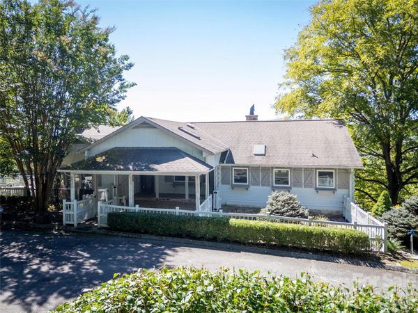 989 Brigadoon Drive , Clyde, NC 28721