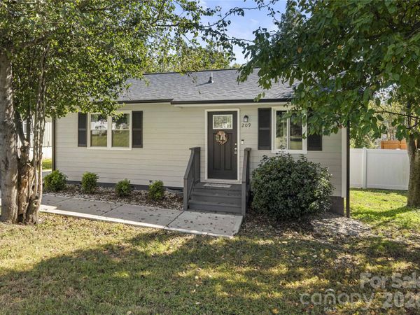 209 Rhyne Street , Stanley, NC 28164