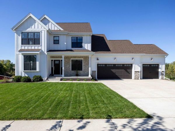 421 Colt Drive, Belleville, WI 53508