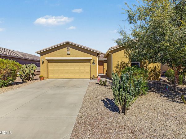 20081 N PELICAN Lane, Maricopa, AZ 85138