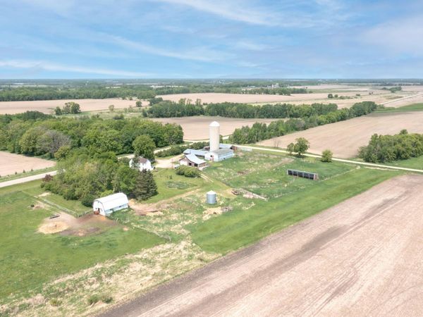 41936 County 75 , Bertha, MN 56437