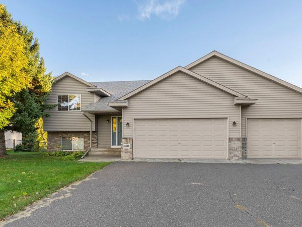 38465 Coventry Drive, North Branch, MN 55056