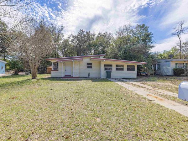 925 S Madison Dr, Pensacola, FL 32505