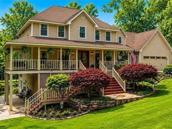 31 Fawn Lake Trail NE, White, GA 30184