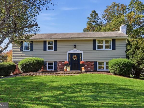 1332 MEADOW LANE , PERKASIE, PA 18944