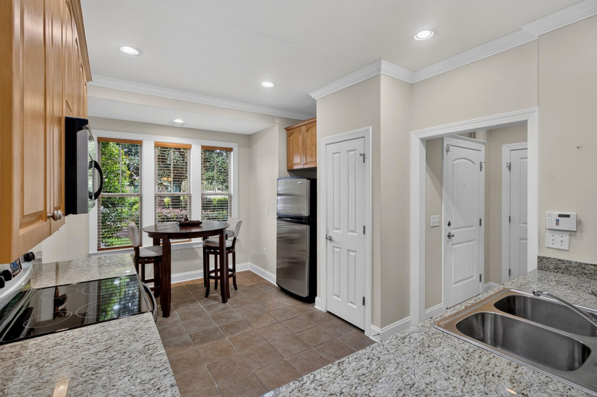 5529 Colonial Chatsworth Circle Photo 11
