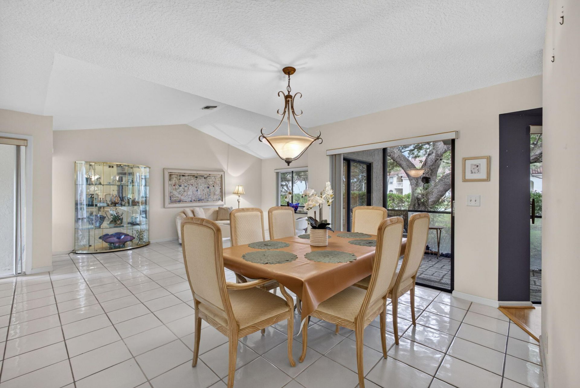 10 Lexington Lane E, Unit A, Palm Beach Gardens, FL 33418 Photo