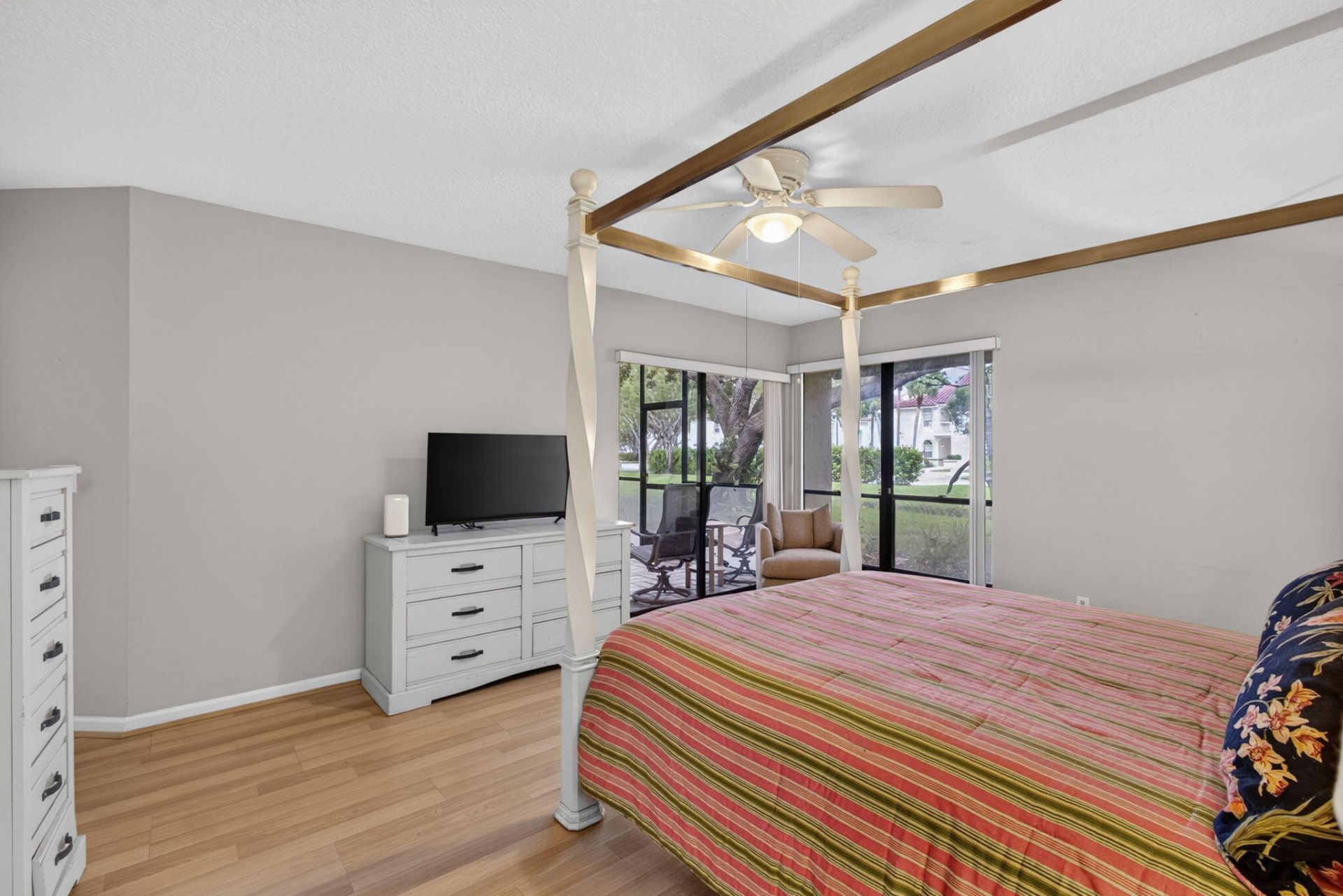 10 Lexington Lane E, Unit A, Palm Beach Gardens, FL 33418 Photo