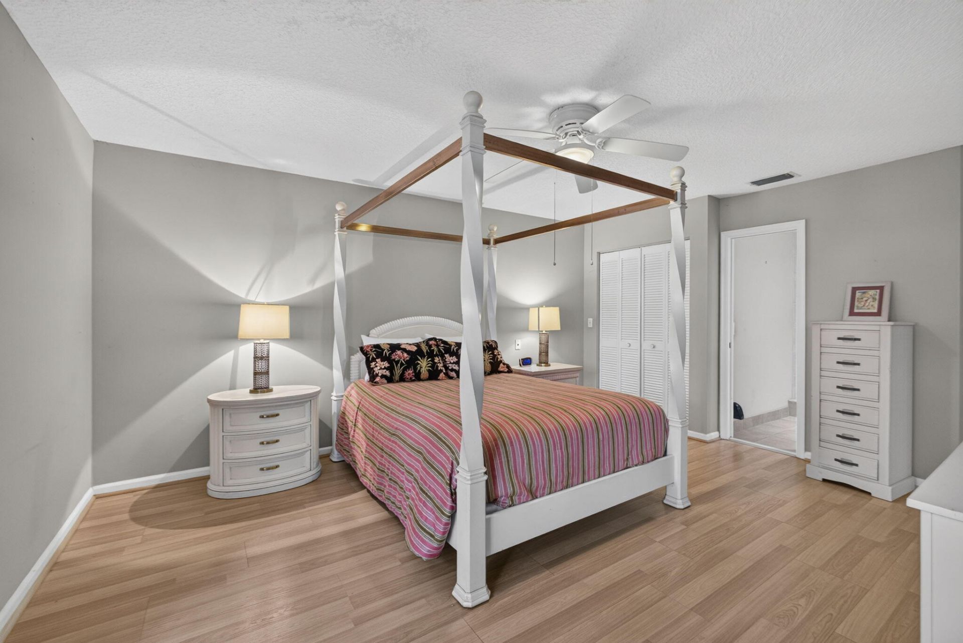 10 Lexington Lane E, Unit A, Palm Beach Gardens, FL 33418 Photo