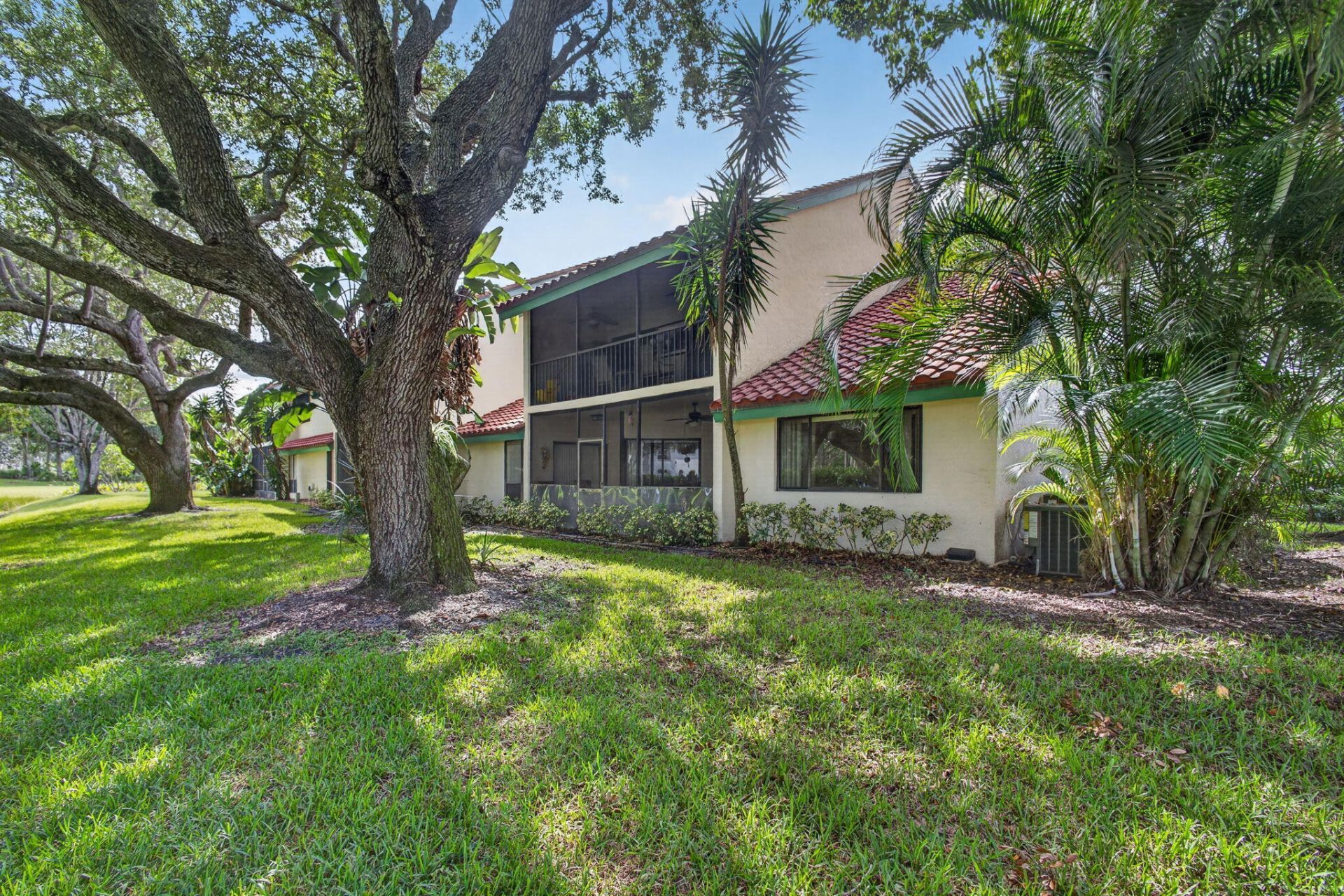 10 Lexington Lane E, Unit A, Palm Beach Gardens, FL 33418 Photo
