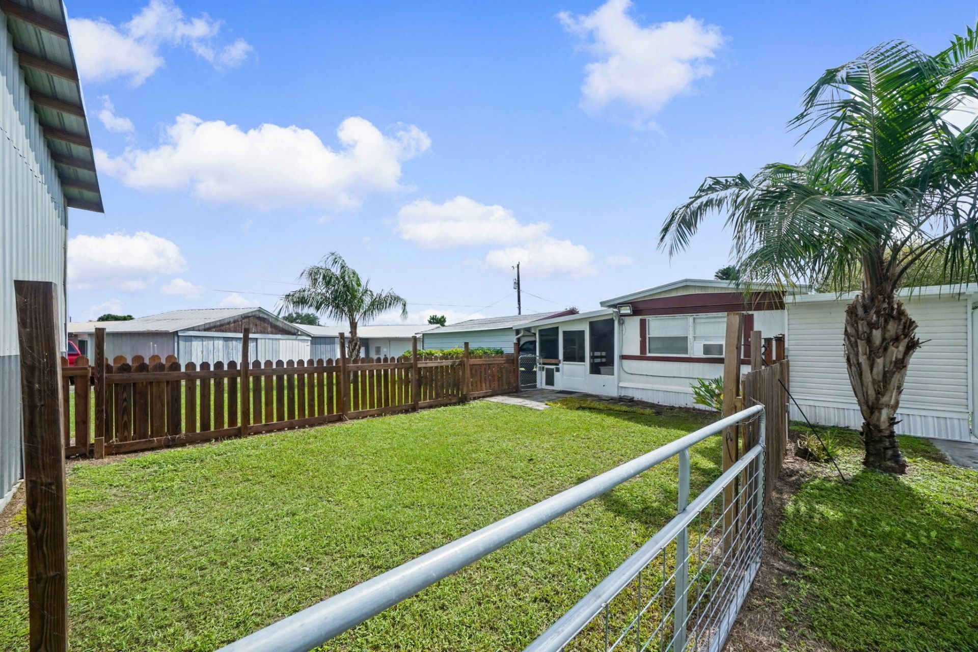 1058 Clark Lane, Moore Haven, FL 33471 Photo
