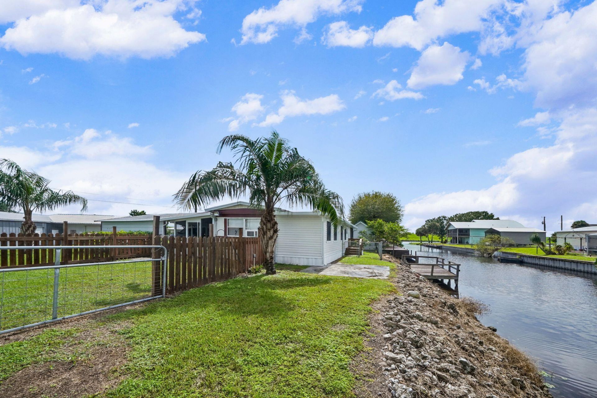 1058 Clark Lane, Moore Haven, FL 33471 Photo
